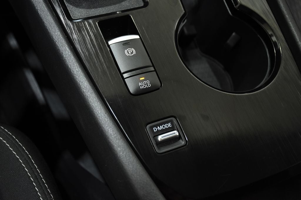 2025 Nissan Rogue SV - Photo 25