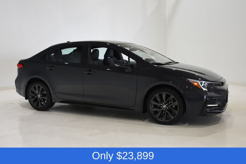 Used 2025 Toyota Corolla SE Sedan