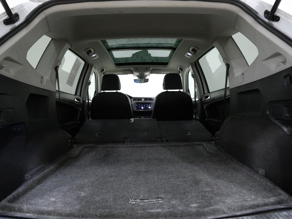 2022 Volkswagen Tiguan SE - Photo 30