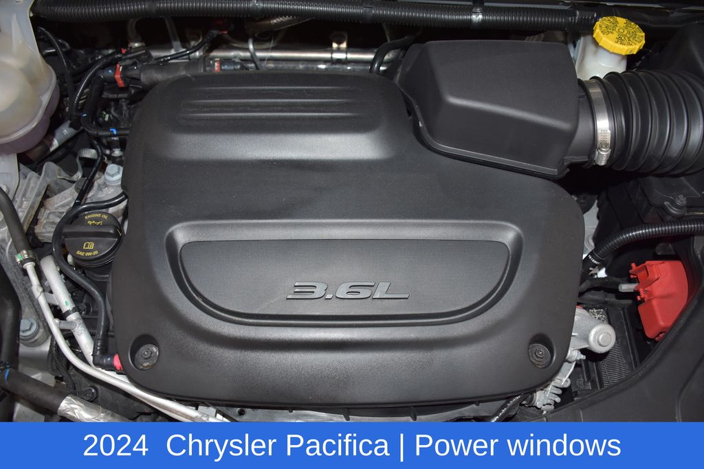 2024 Chrysler Pacifica Touring L - Photo 7