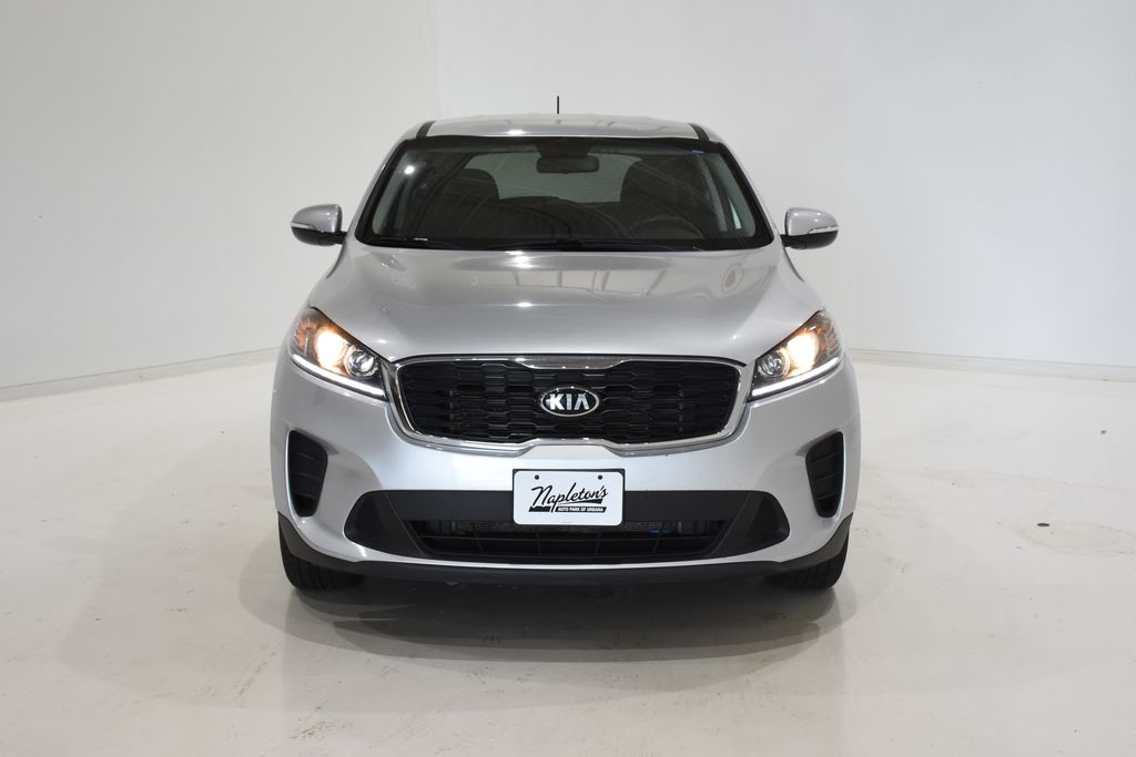 Used 2019 Kia Sorento LX Premium with VIN 5XYPGDA59KG558308 for sale in Urbana, IL