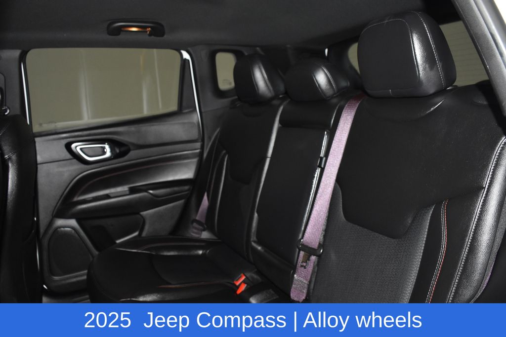 2025 Jeep Compass Trailhawk - Photo 28