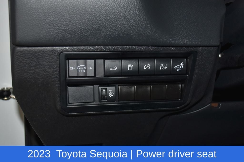 2023 Toyota Sequoia SR5 - Photo 10