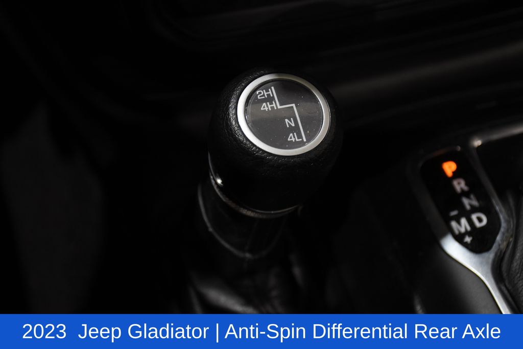 2023 Jeep Gladiator WILLYS - Photo 25