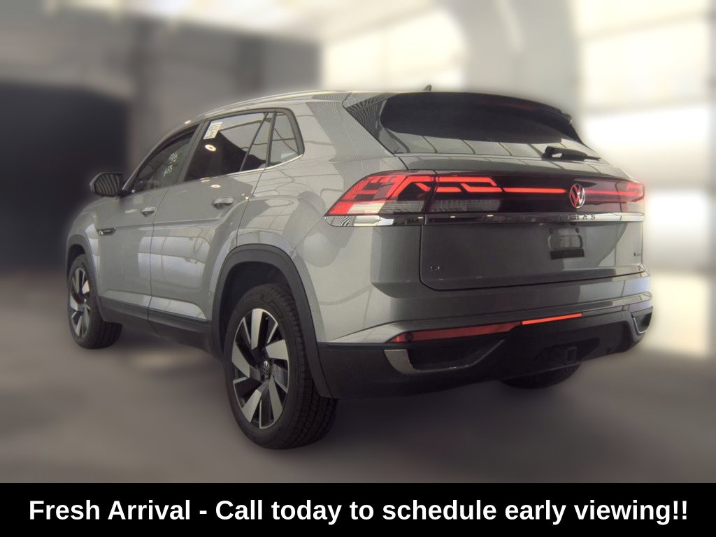 Used 2025 Volkswagen Atlas Cross Sport 2.0T SE w/Technology SUV