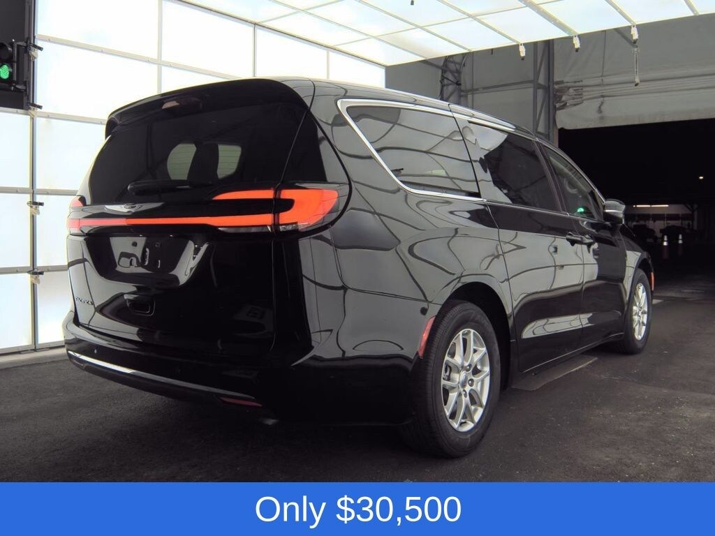 Used 2024 Chrysler Pacifica Touring L Van Passenger Van