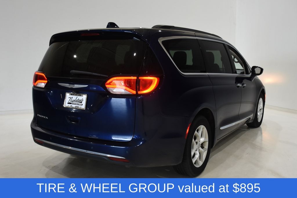 Used 2017 Chrysler Pacifica Touring L Van