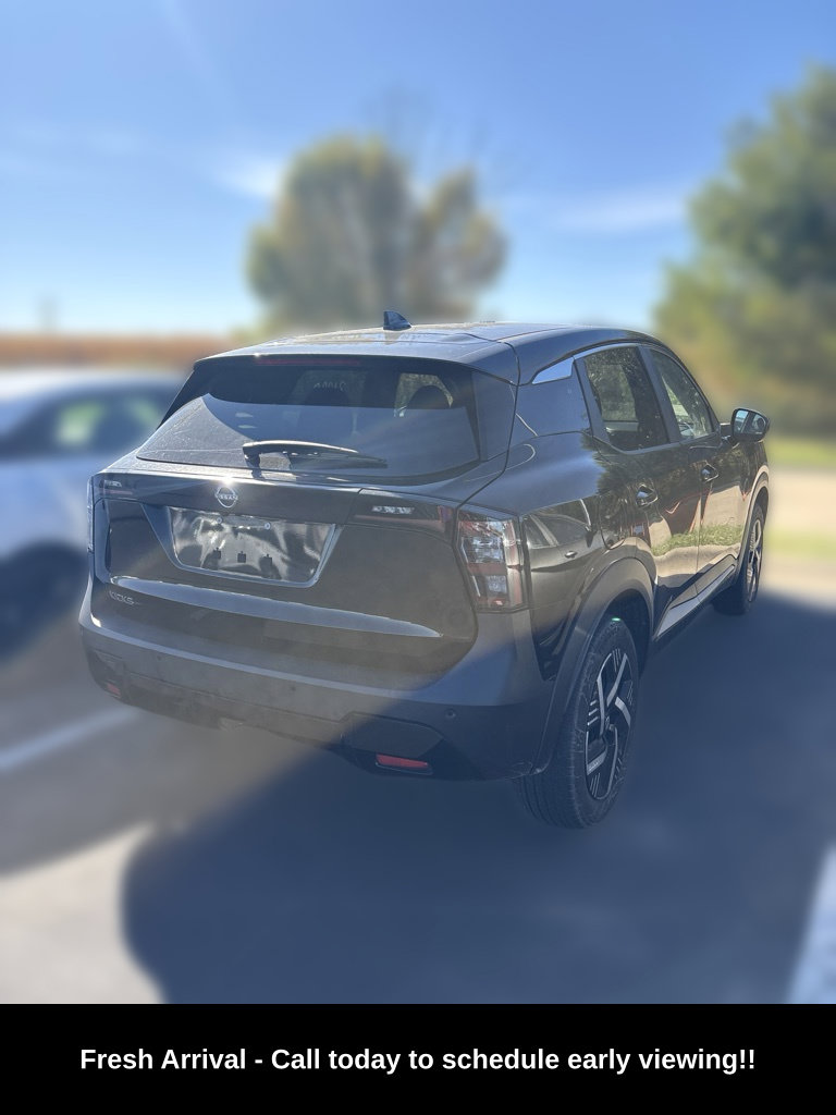 Used 2025 Nissan Kicks SV SUV