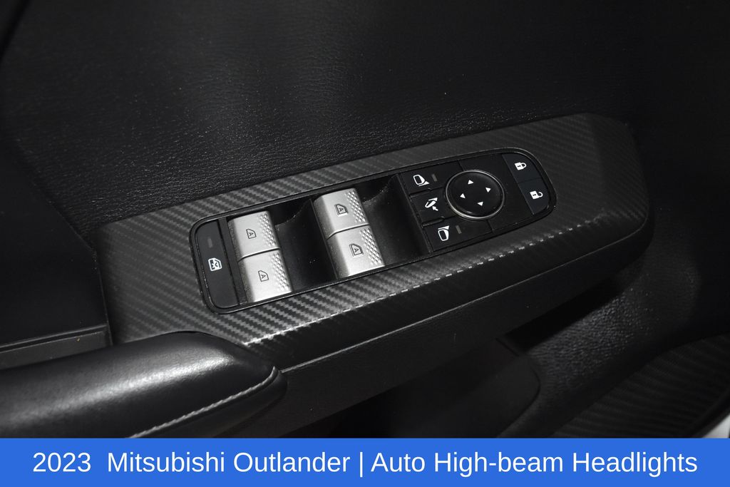 2023 Mitsubishi Outlander SE - Photo 22