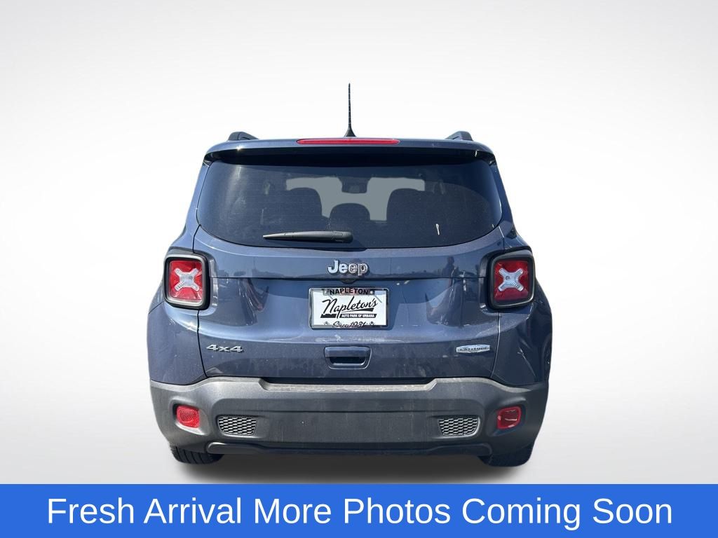 2022 Jeep Renegade Latitude photo 4