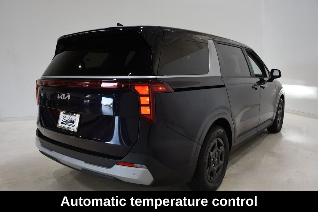 Used 2025 Kia Carnival LXS Van Passenger Van