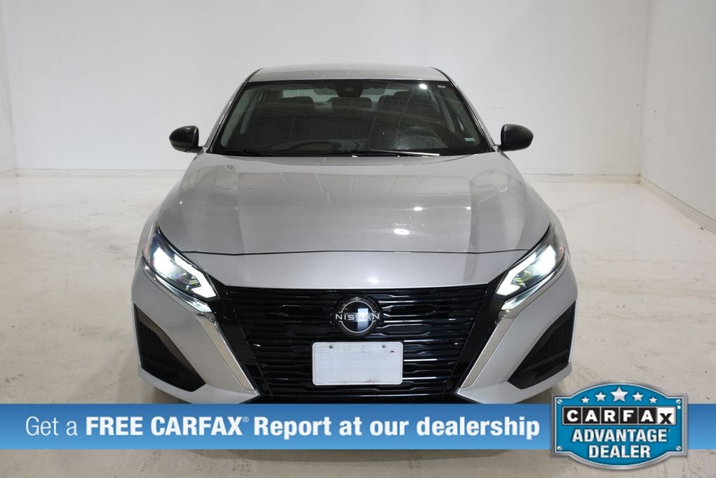 Used 2024 Nissan Altima 2.5 SV Sedan