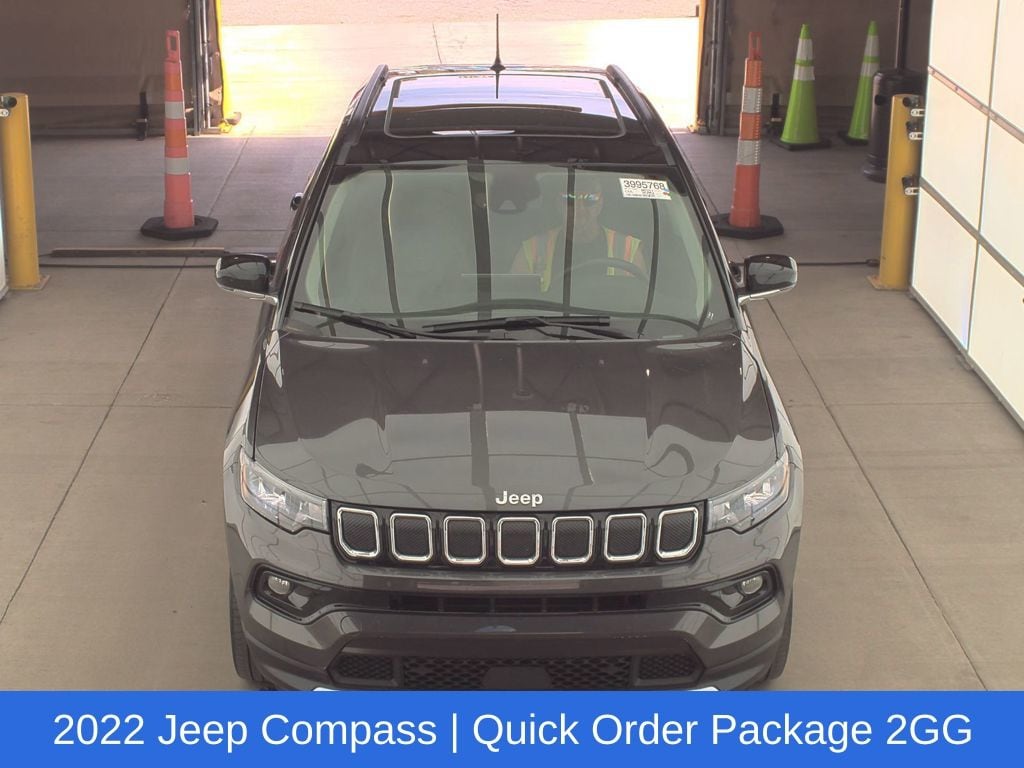 Used 2022 Jeep Compass Limited with VIN 3C4NJDCB0NT170912 for sale in Urbana, IL