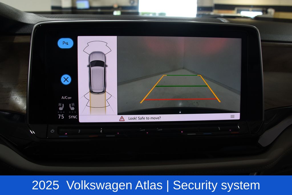2025 Volkswagen Atlas SE w/Tech - Photo 18