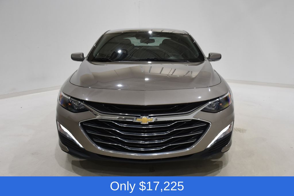 2023 Chevrolet Malibu 1LT photo 2
