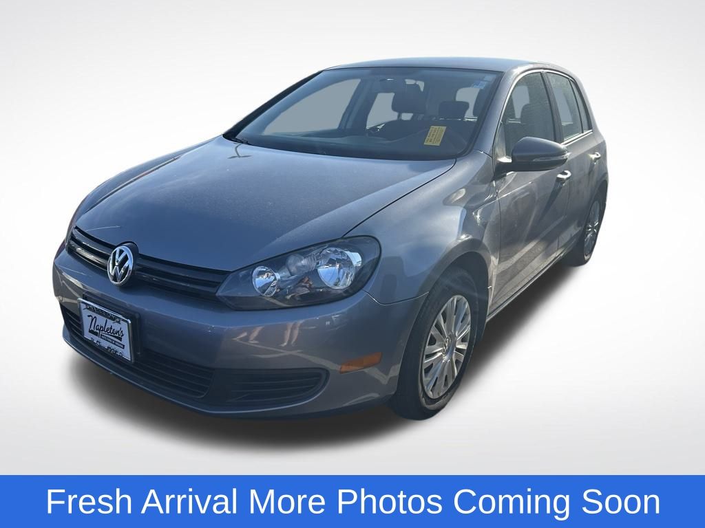 Used 2010 Volkswagen Golf Base with VIN WVWDA7AJ0AW265613 for sale in Urbana, IL
