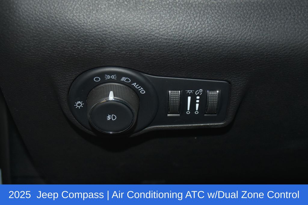 2025 Jeep Compass Latitude - Photo 8