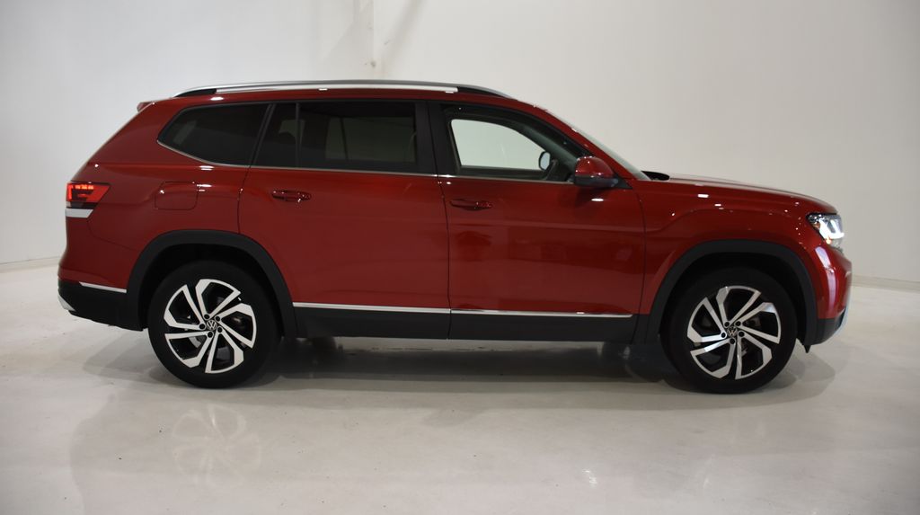 2022 Volkswagen Atlas SEL photo 2
