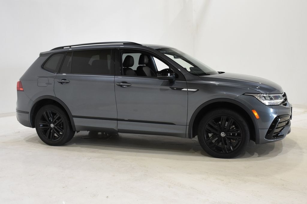 Used 2022 Volkswagen Tiguan 2.0T SE R-Line Black SUV