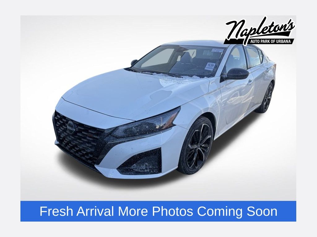 2025 Nissan Altima SR