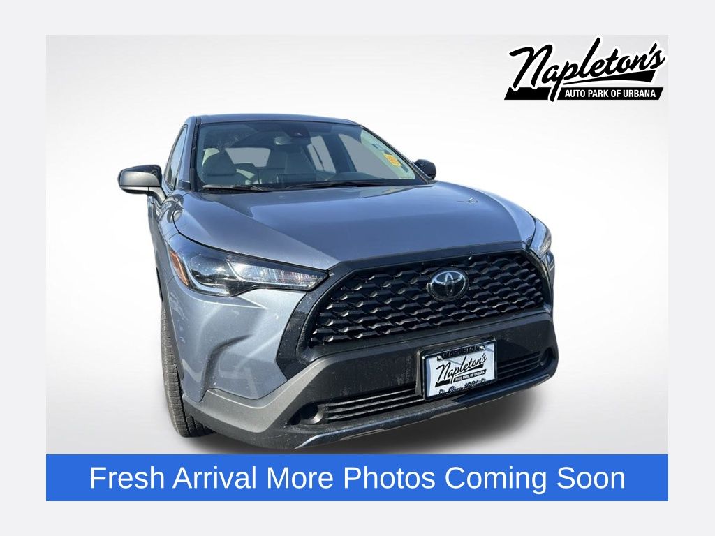 2022 Toyota Corolla Cross L's photo