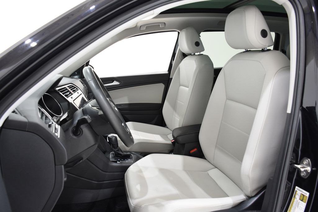 2021 Volkswagen Tiguan SE - Photo 26