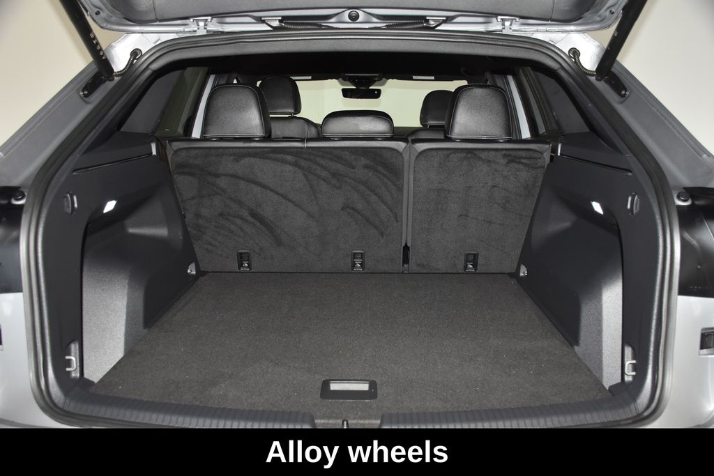 2026 Volkswagen Atlas Cross Sport SE w/Tech - Photo 29