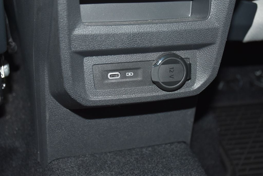 2021 Volkswagen Tiguan SE - Photo 29