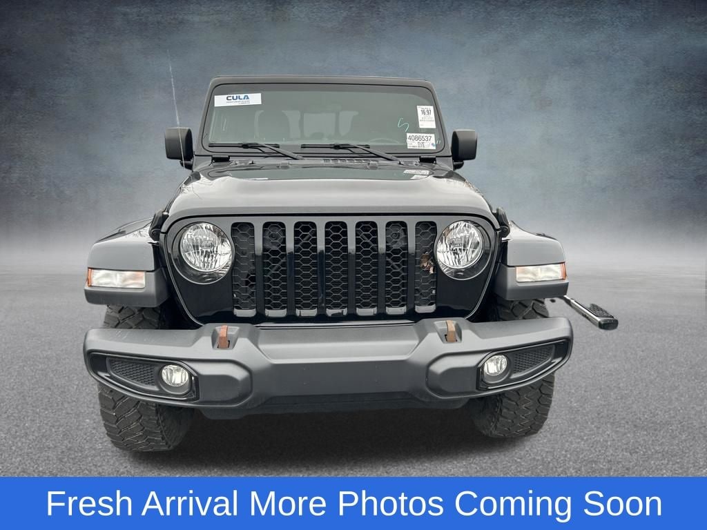 Used 2023 Jeep Gladiator Willys Truck Crew Cab