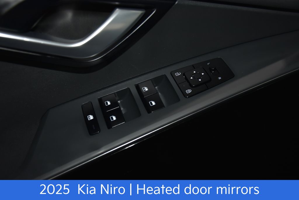 2025 Kia Niro EX - Photo 22