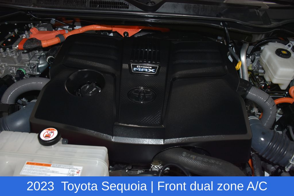 2023 Toyota Sequoia SR5 - Photo 7