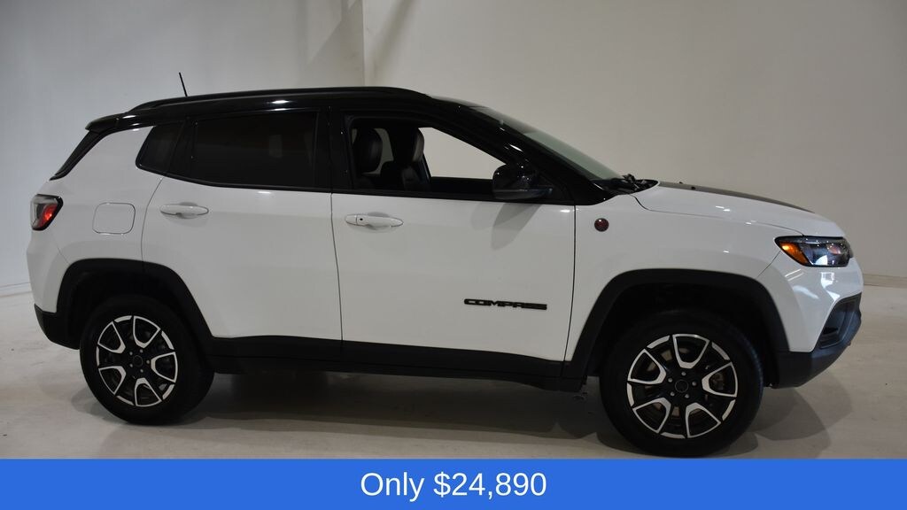 Used 2025 Jeep Compass Trailhawk SUV