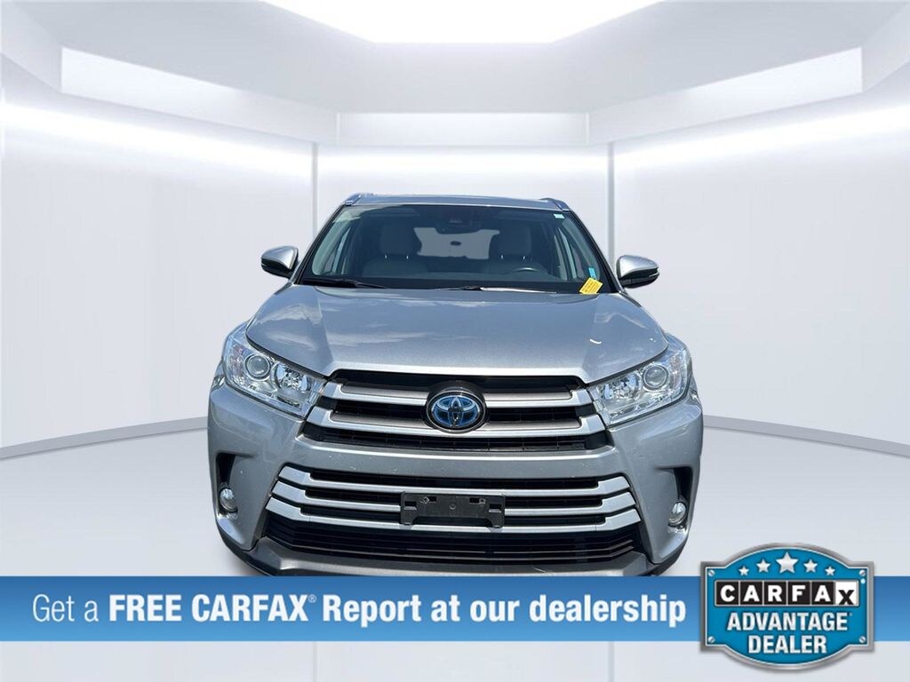 Used 2019 Toyota Highlander Hybrid XLE SUV