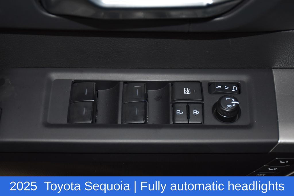 2025 Toyota Sequoia Platinum - Photo 21