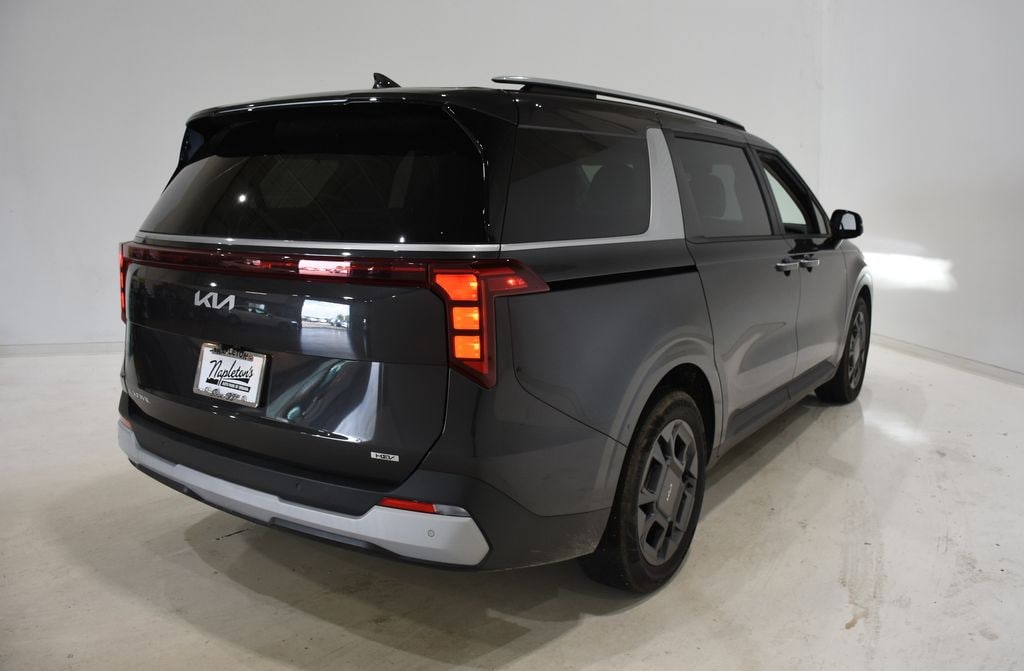 Used 2026 Kia Carnival Hybrid EX Van Passenger Van