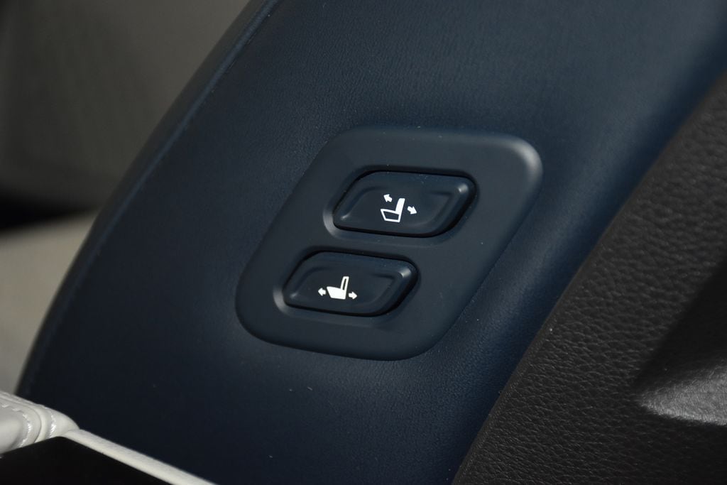 2026 Kia Carnival EX - Photo 29