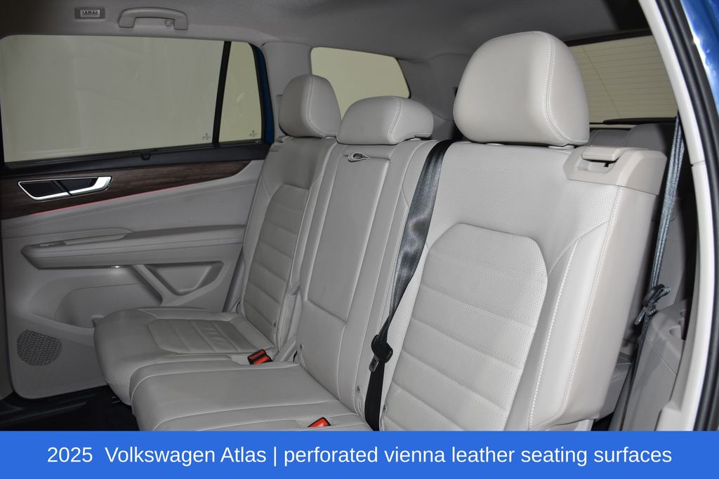 2025 Volkswagen Atlas SEL - Photo 30
