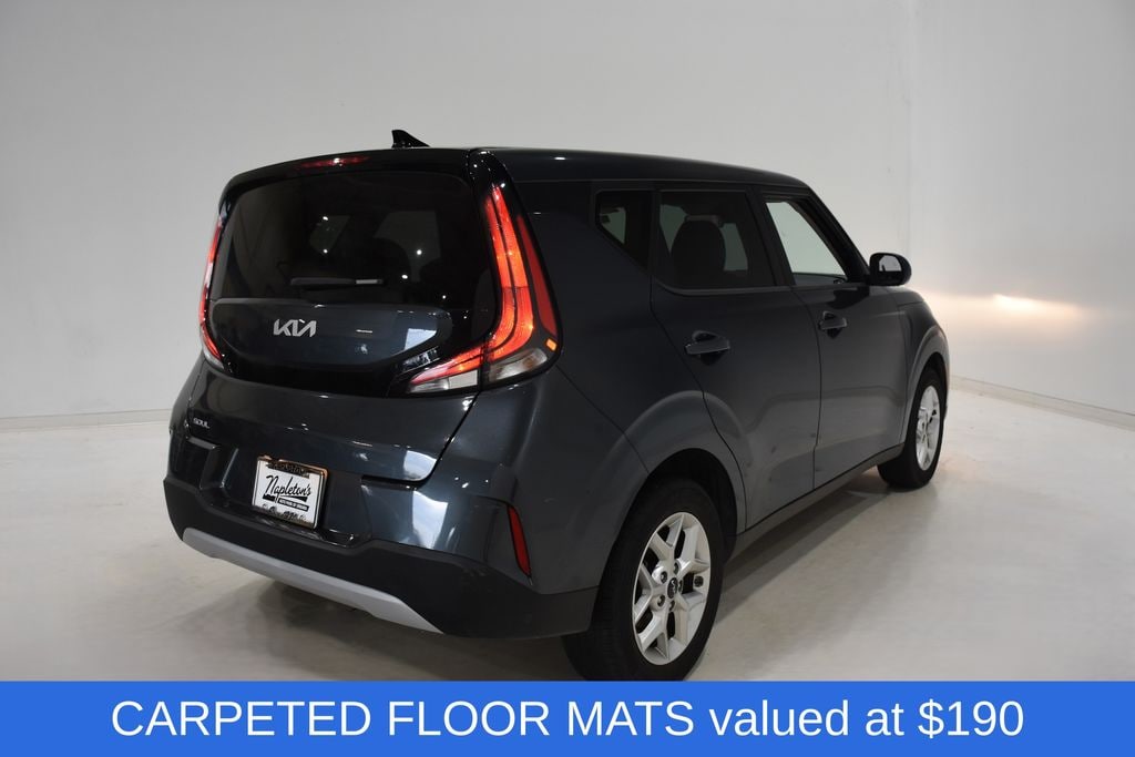 Used 2025 Kia Soul LX Hatchback
