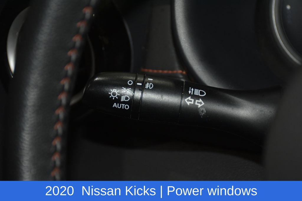 2020 Nissan Kicks SR - Photo 9