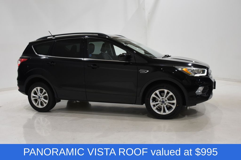 2018 Ford Escape SEL photo 3