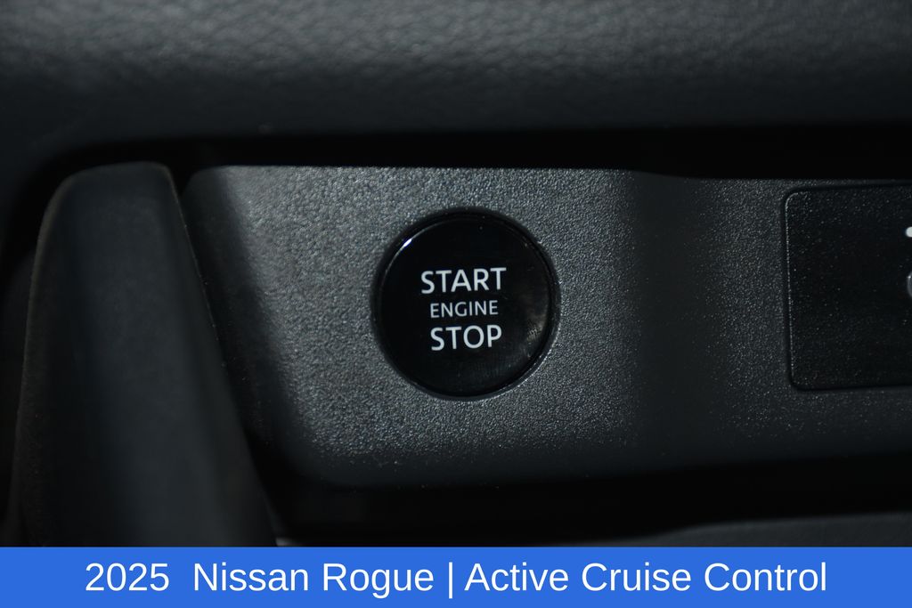 2025 Nissan Rogue SV - Photo 14