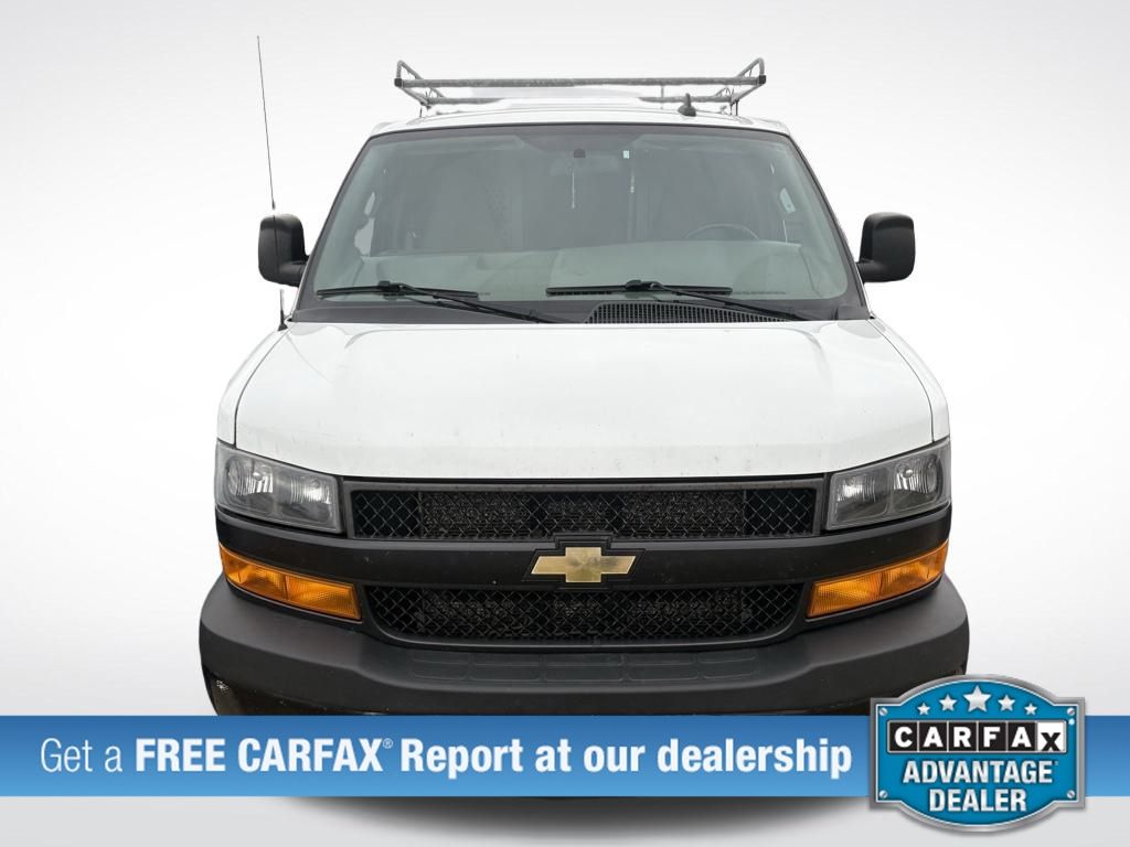 2020 Chevrolet Express 3500 Work Van Cargo photo 2