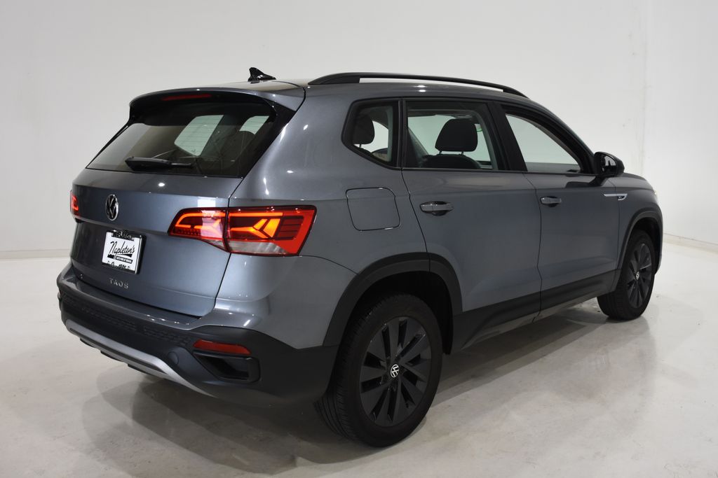 2024 Volkswagen Taos S photo 4