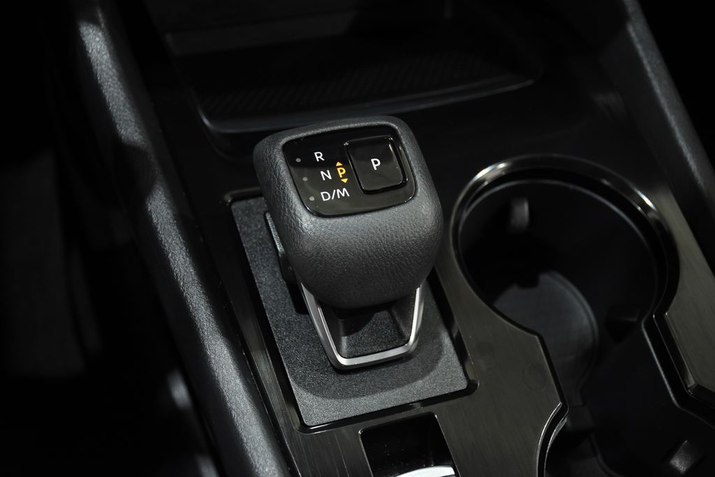 2025 Nissan Rogue SV - Photo 24