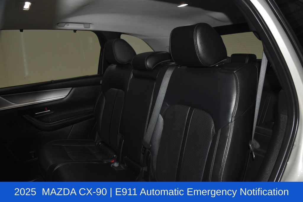 2025 Mazda CX-90 Preferred Package - Photo 29