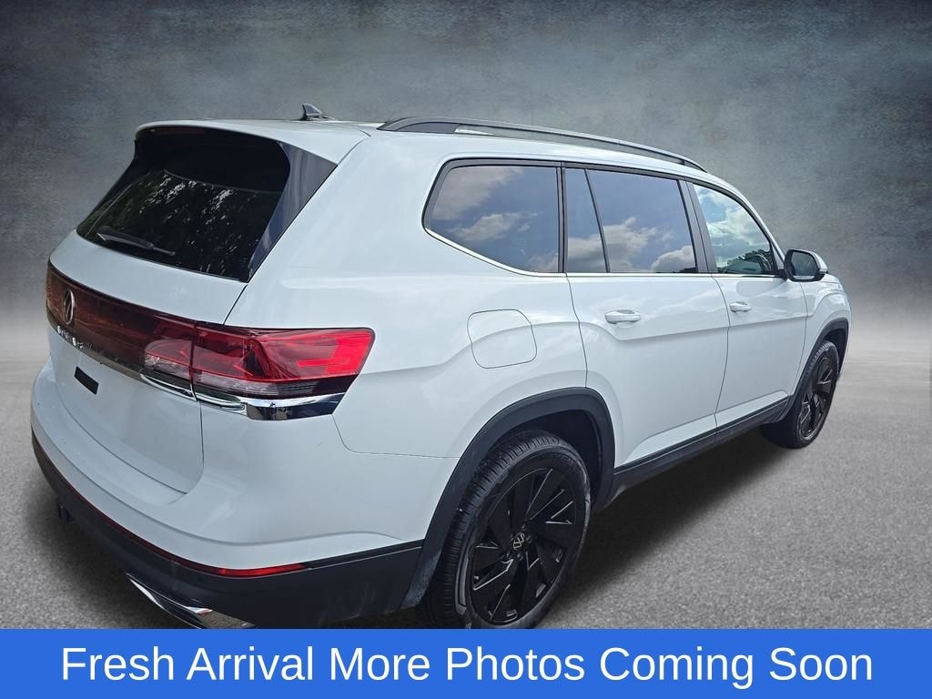 Used 2025 Volkswagen Atlas 2.0T SE w/Technology SUV
