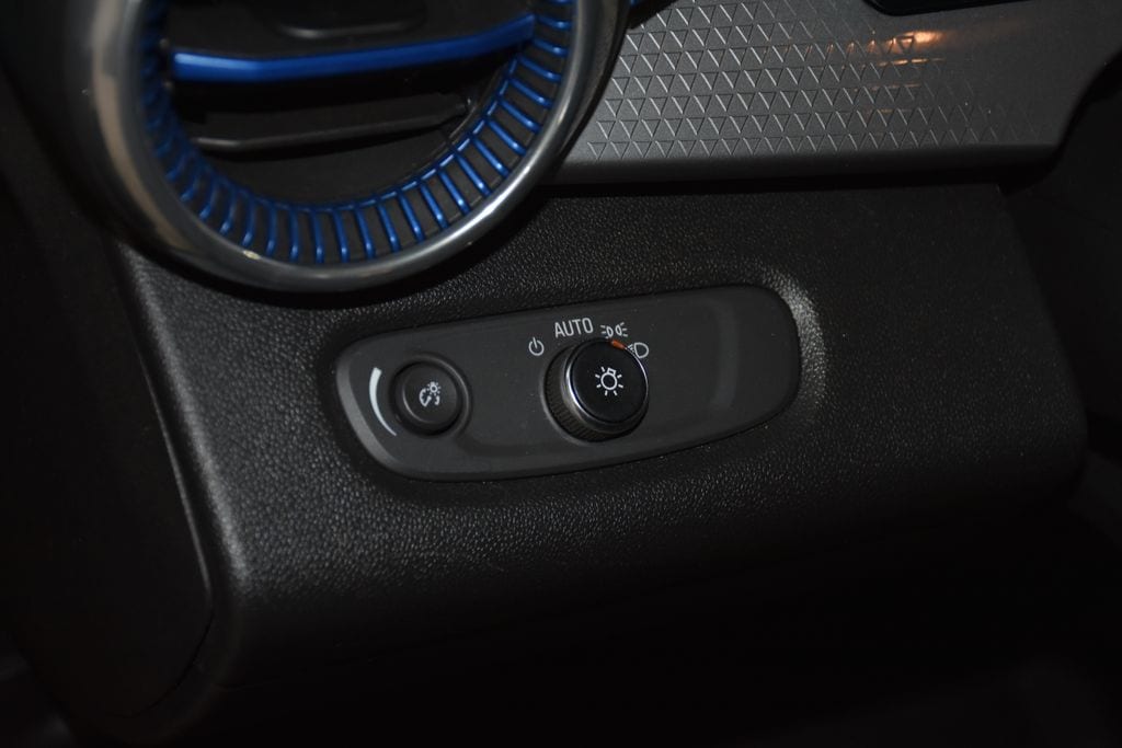2025 Chevrolet Trax LT - Photo 9