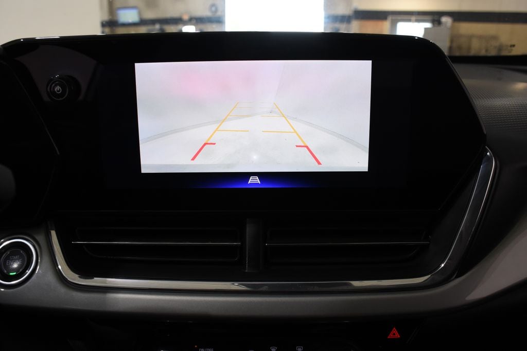 2025 Chevrolet Trax LT - Photo 16