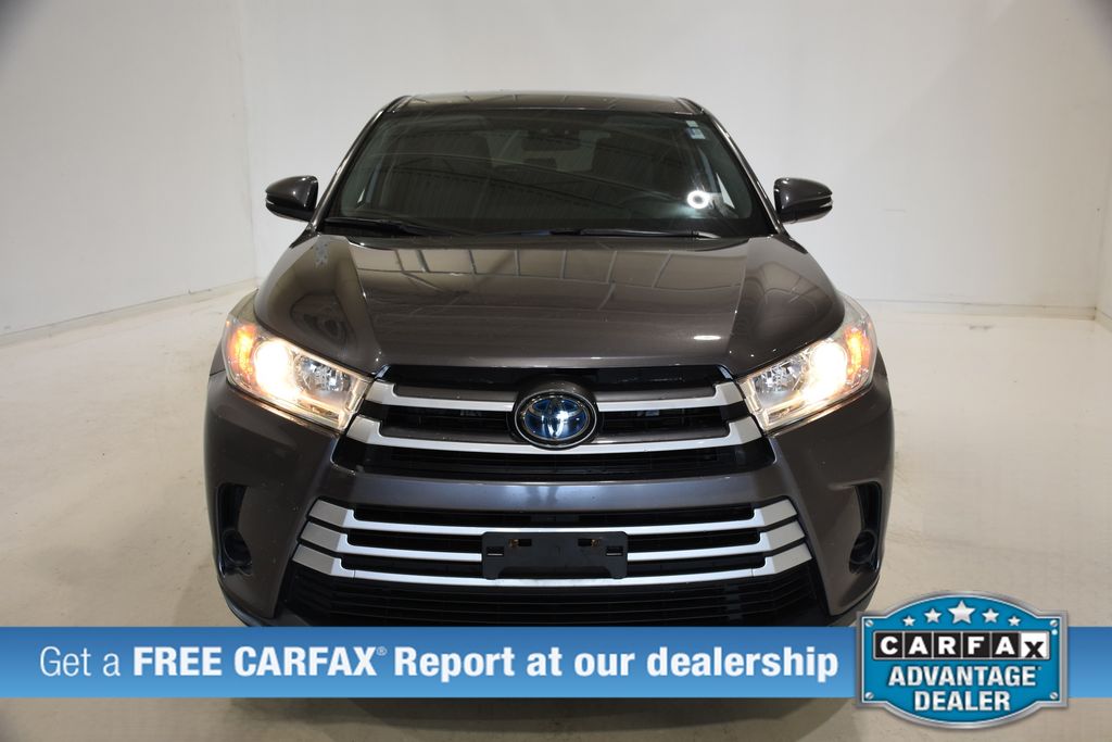 Used 2019 Toyota Highlander LE with VIN 5TDBGRFH4KS077458 for sale in Urbana, IL
