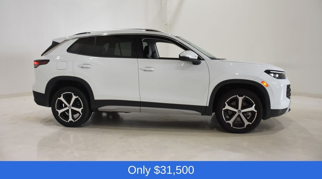 Used 2025 Volkswagen Tiguan 2.0T SE SUV